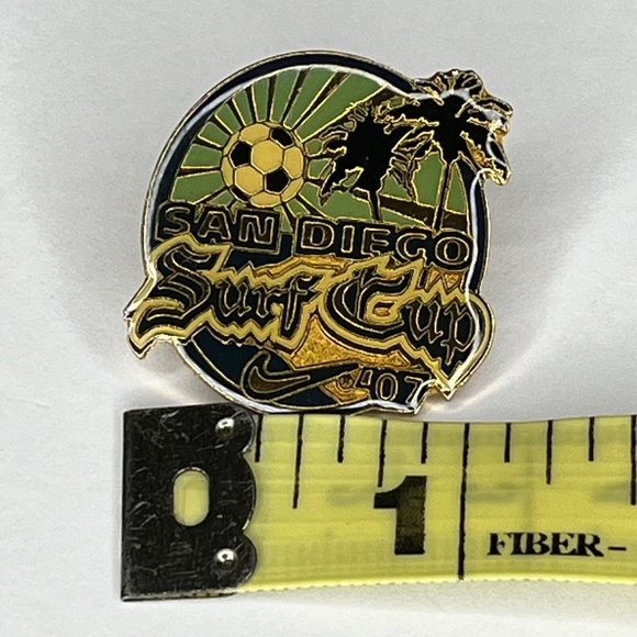 San Diego Surf Soccer Club Lapel Pin 2007 Tournament Youth Futbol - Picture 6 of 7